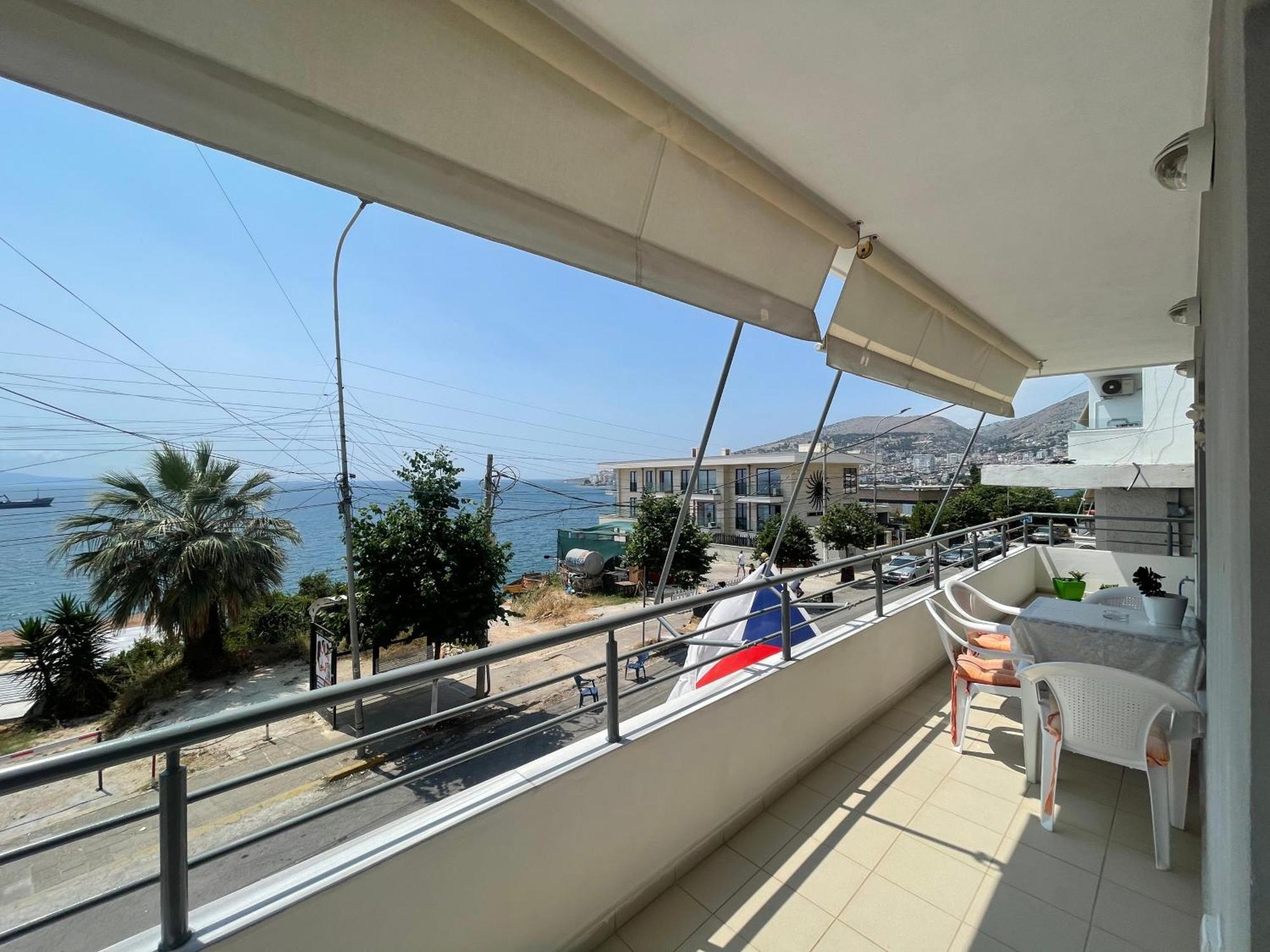 Villa Kostian Sarandë 外观 照片
