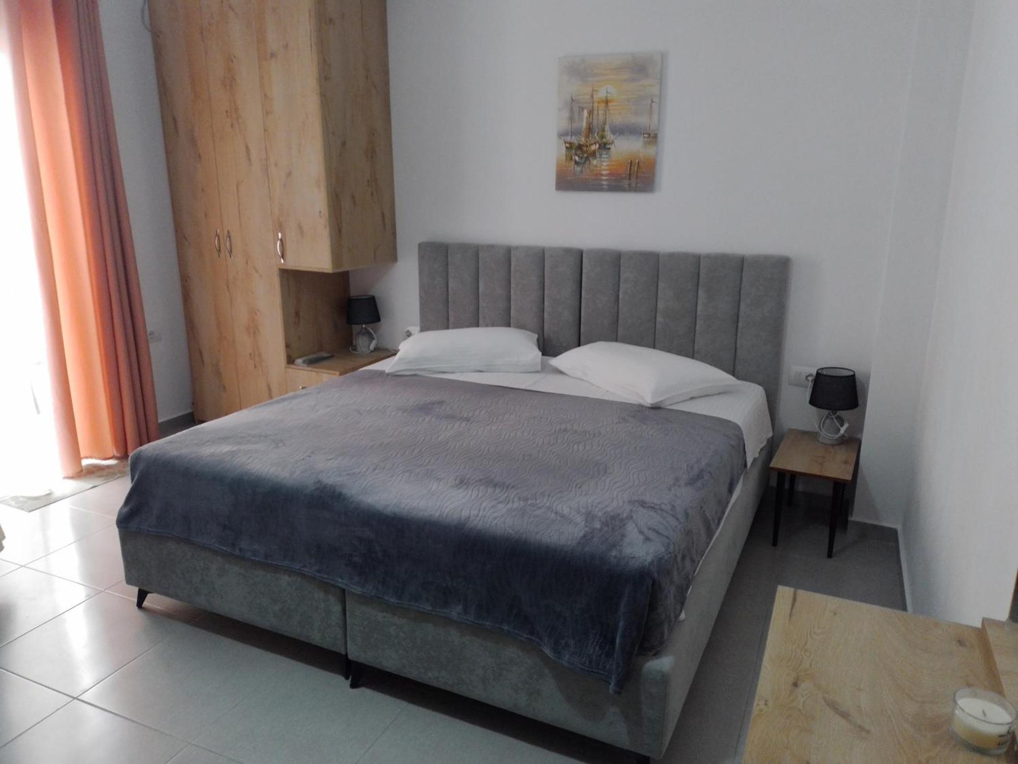 Villa Kostian Sarandë 外观 照片
