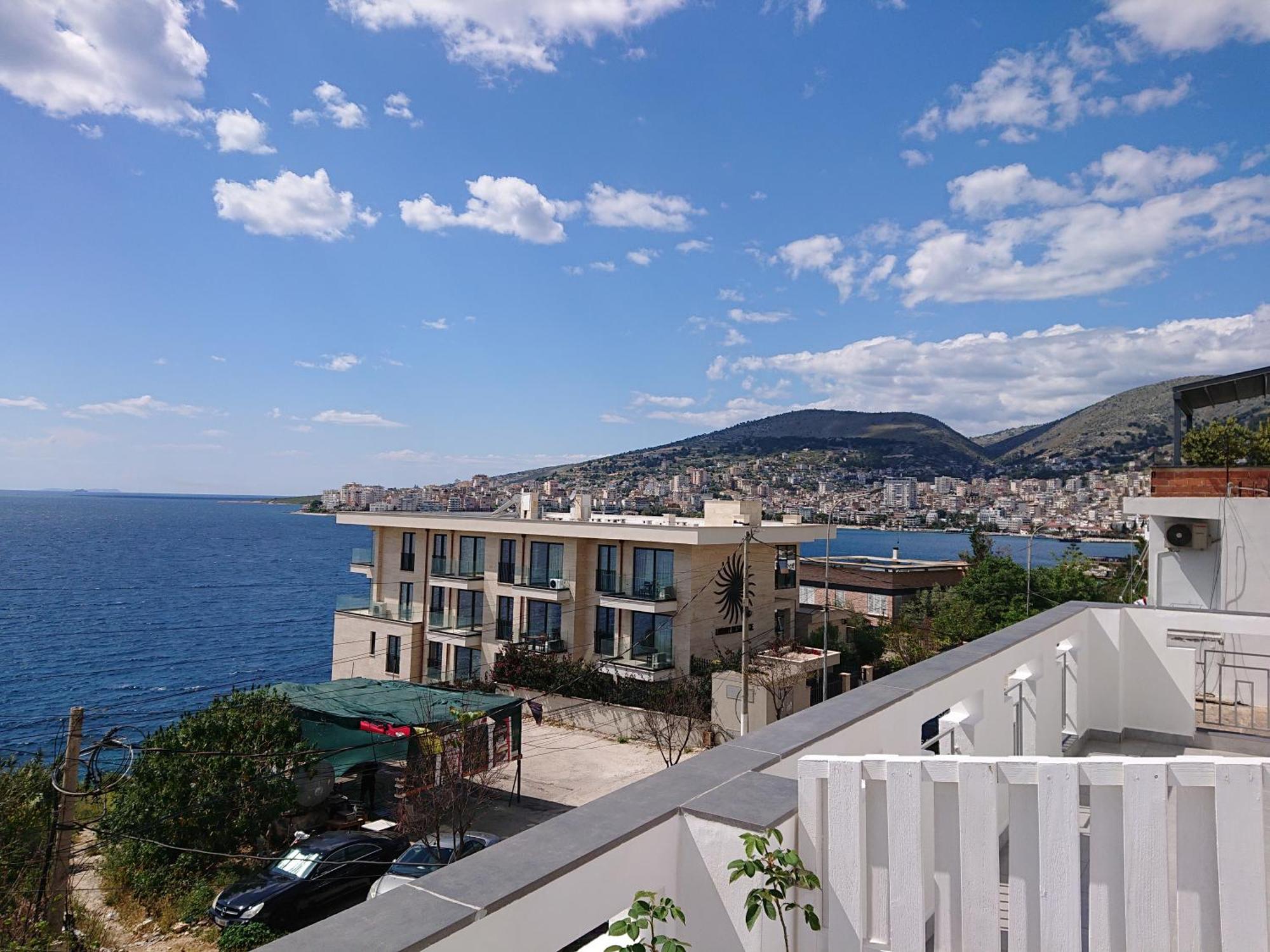 Villa Kostian Sarandë 外观 照片