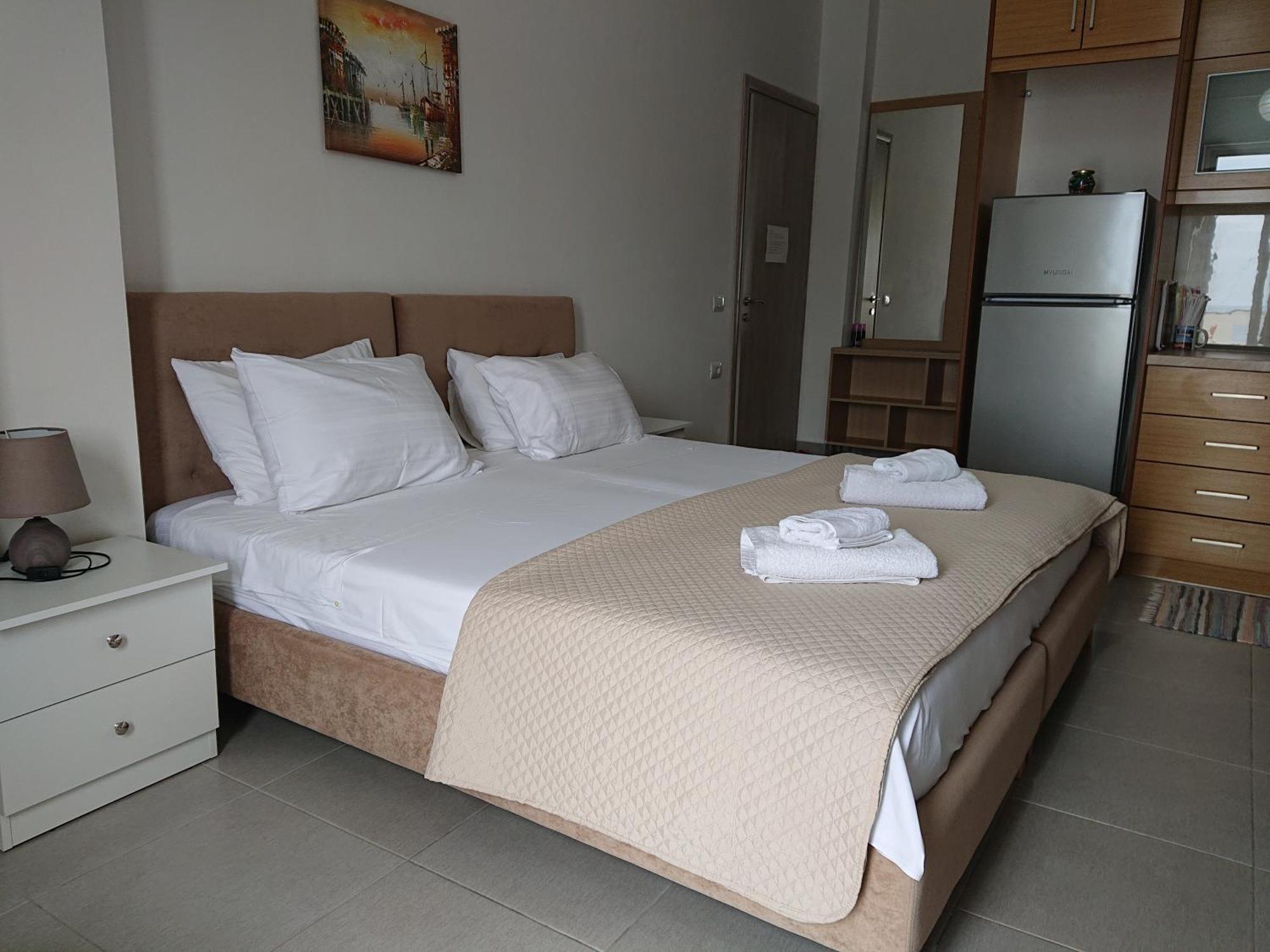 Villa Kostian Sarandë 外观 照片